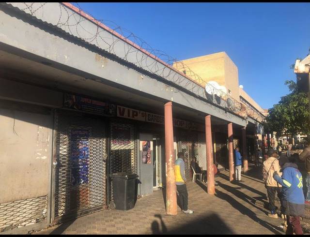 BUSINESS FOR SALE IN LA ROCHELLE